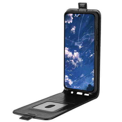 Motorola Moto G32 Flip Case (Black) - Casebump